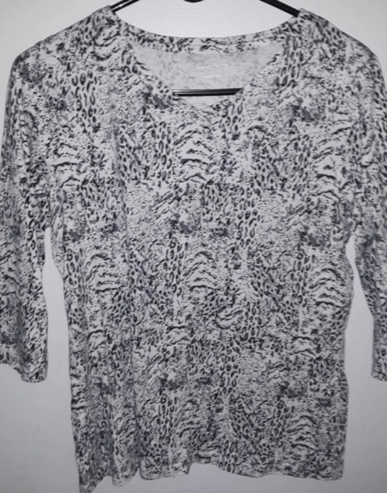 Womens top size small